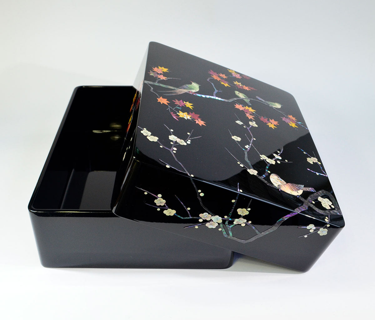 Lacquerware Storage Box with Raden "Flowers and Birds"