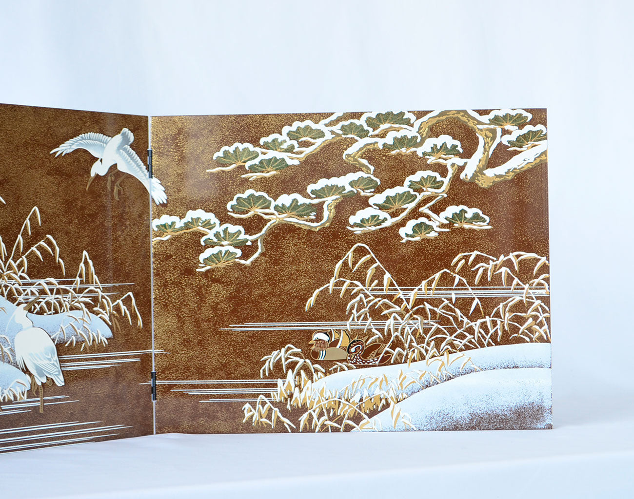 Lacquerware Screen ”December"