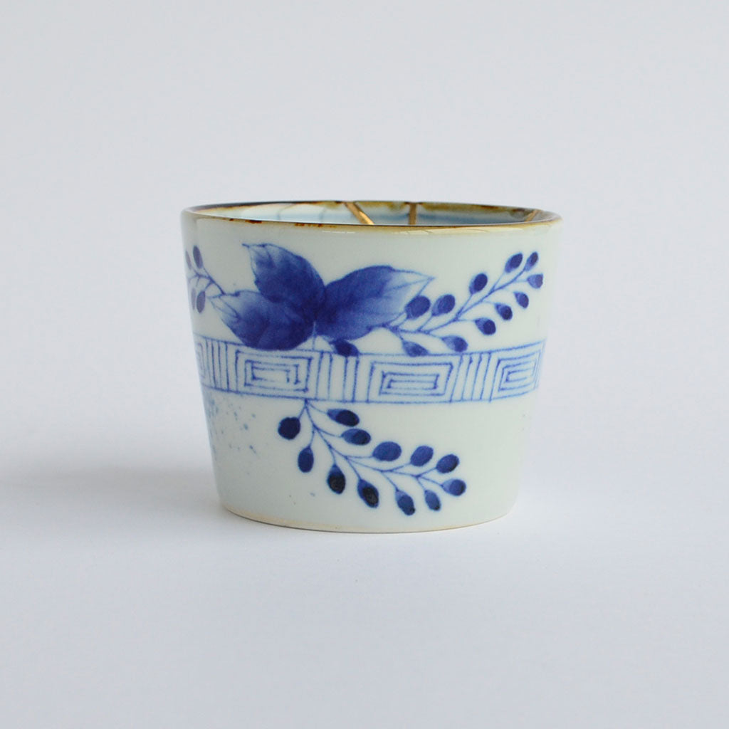 Imari Ware Shoba-choko Cup with Gold Lining "Bush Clover"