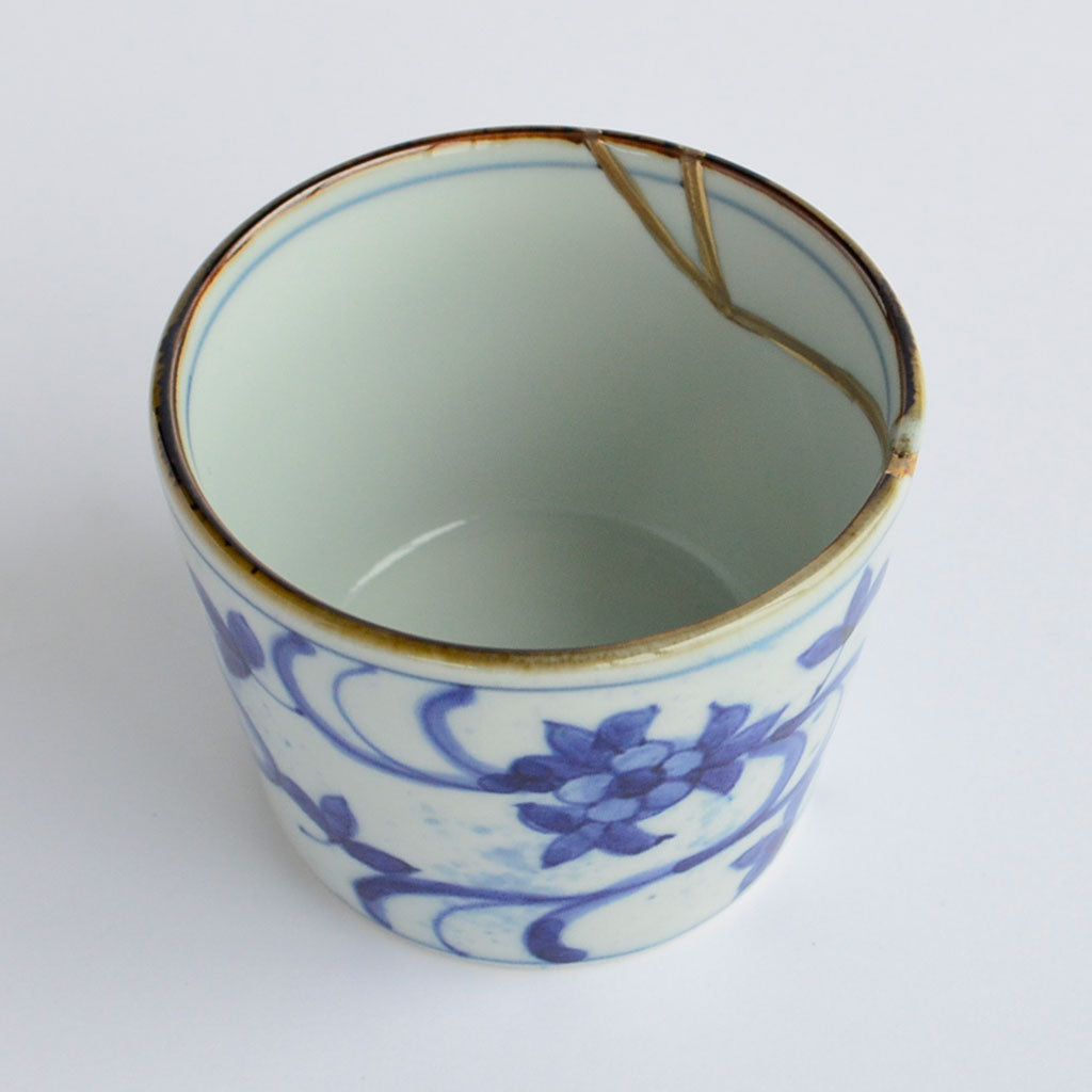 Imari Ware Shoba-choko Cup with Gold Lining "Water Ripple"