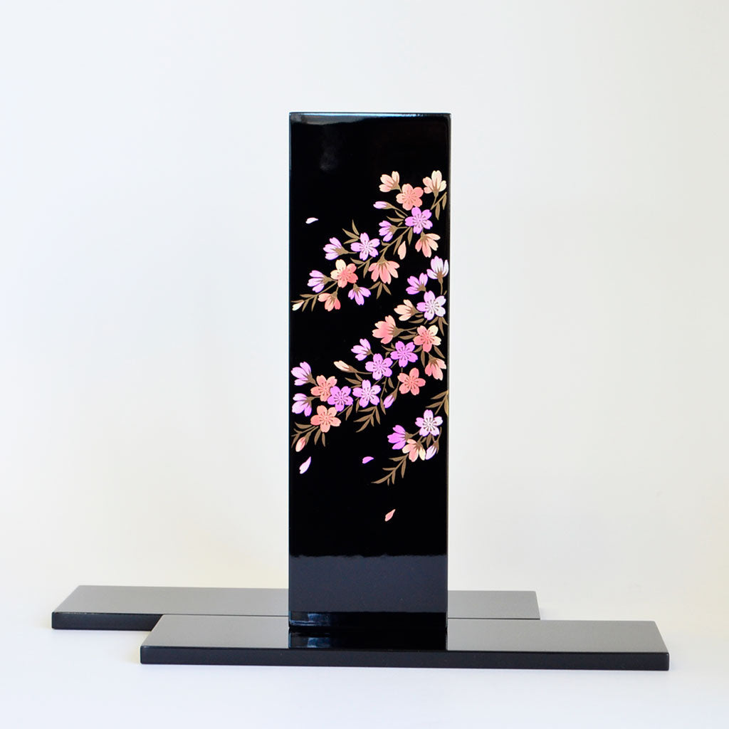 Lacquerware Vase "Cherry Petals"