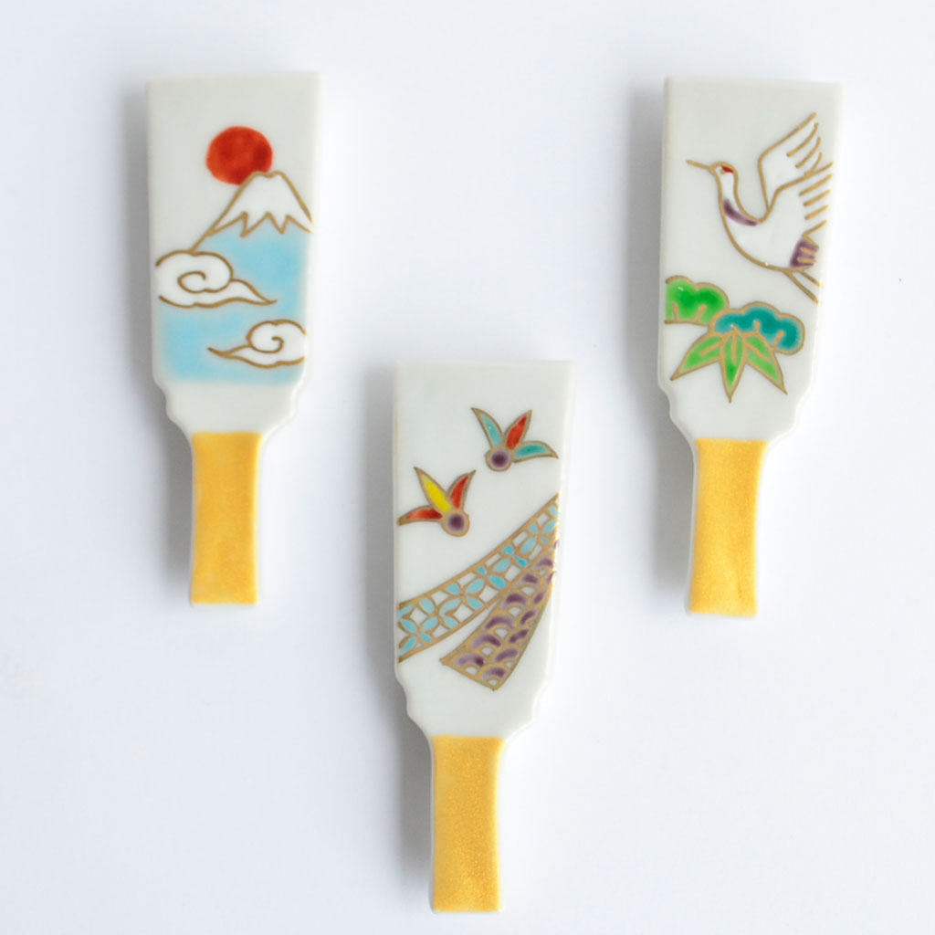 Kiyomizu Ware Chopstick Rest 5pcs Set "Fortune Battledore"
