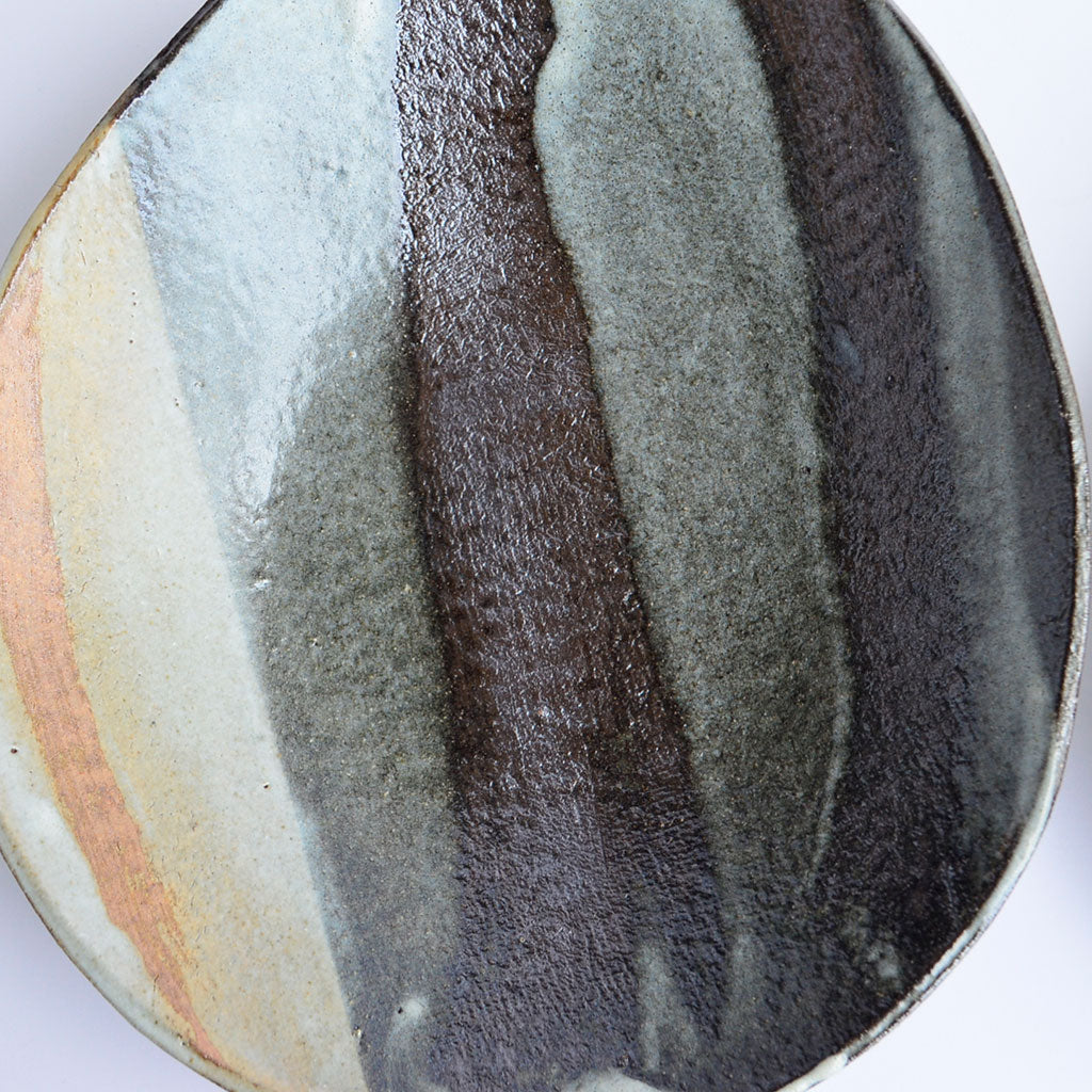 Shigaraki Ware Bowl "Akatsuki / Random Shape"