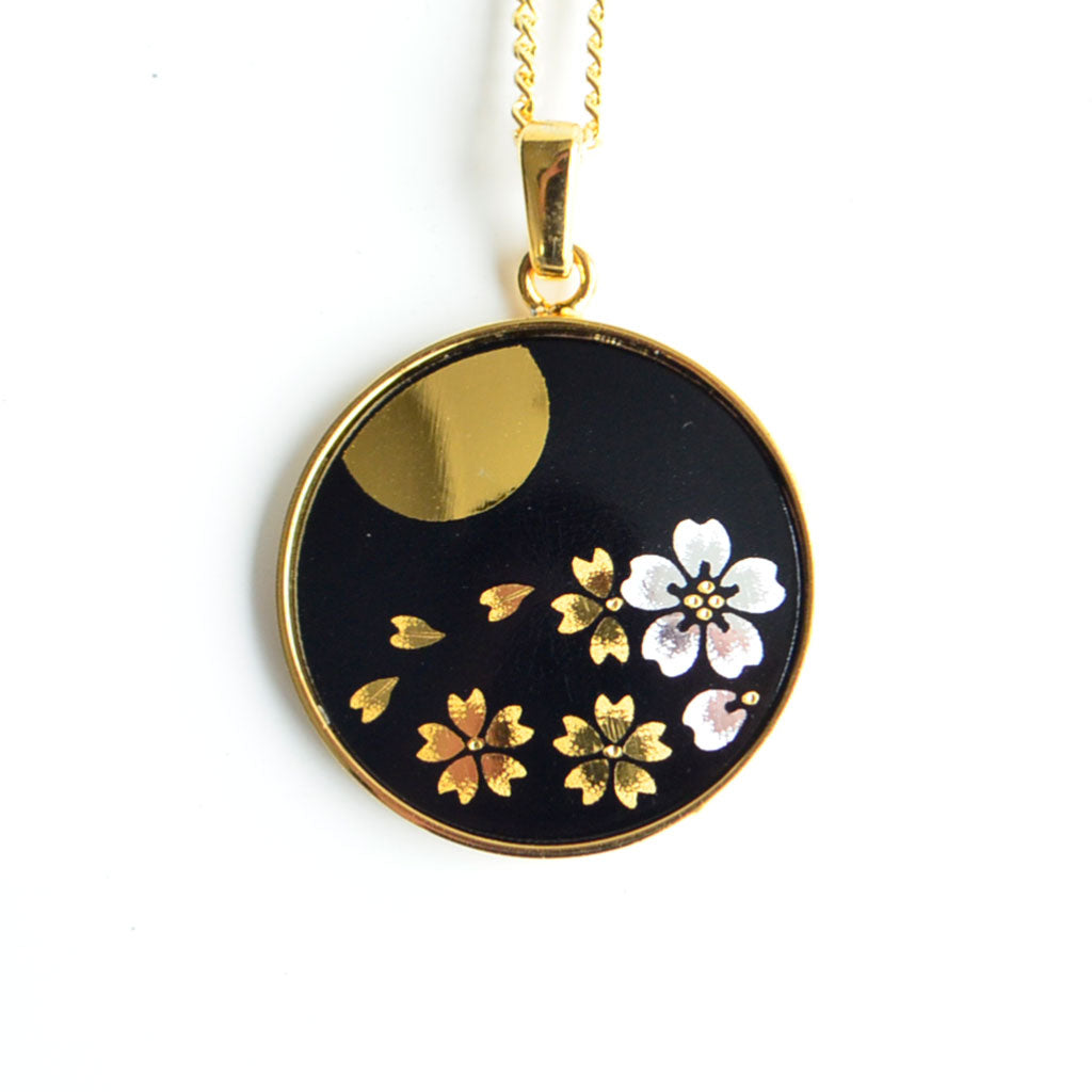 Kyoto Damascene Pendant “Cherry Blossoms and the Moon” – Diameter: 2 cm