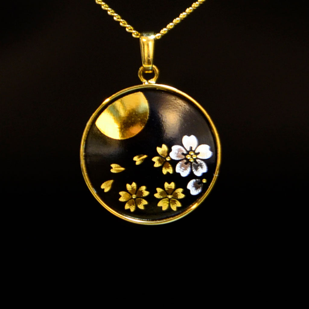Kyoto Damascene Pendant “Cherry Blossoms and the Moon” – Diameter: 2 cm