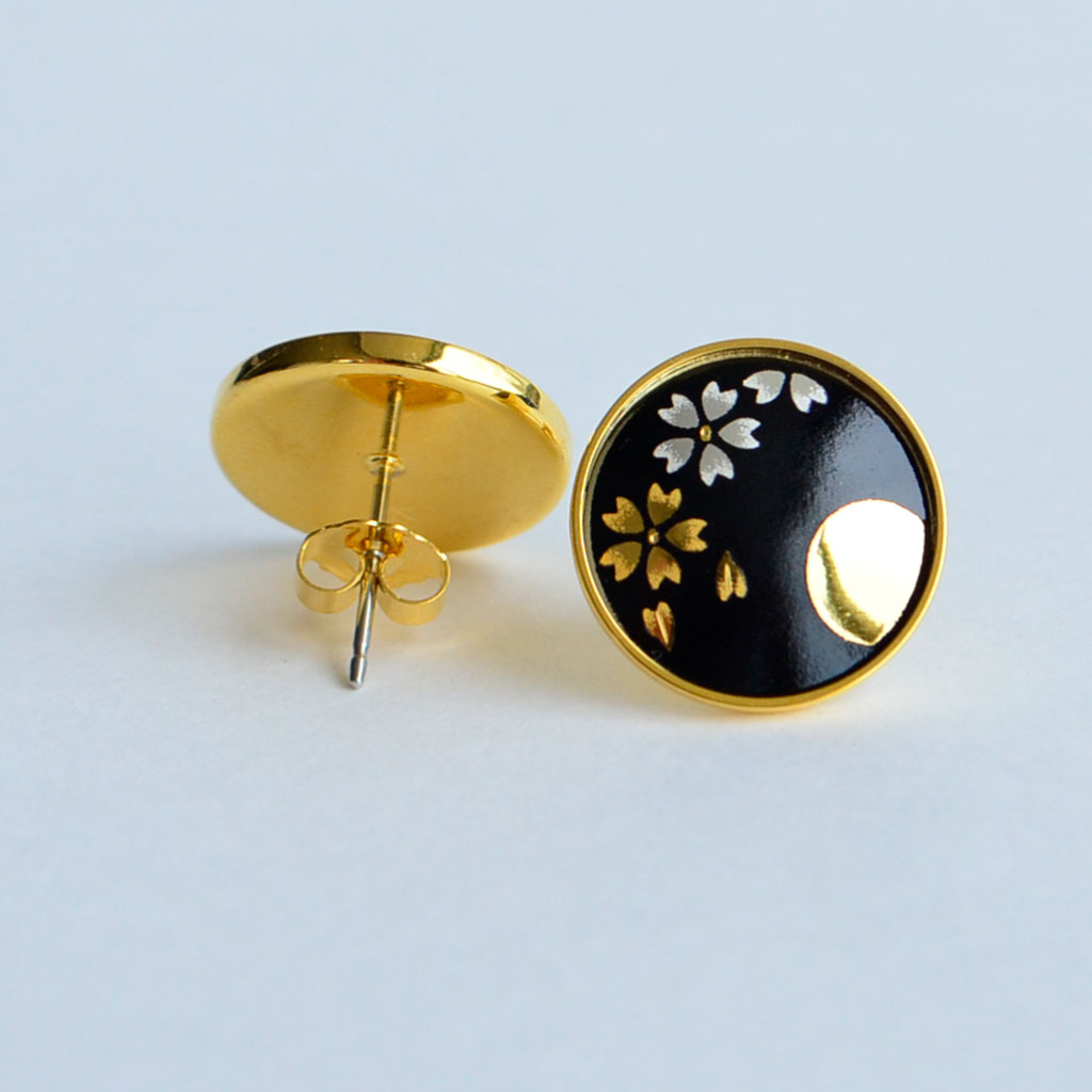 Kyoto Damascene Stud Earrings "Cherry Blossoms and the Moon"– Diameter: 1.6 cm