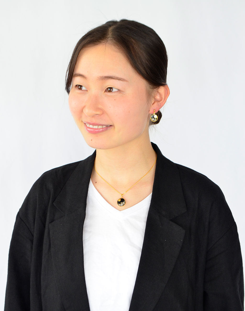 Kyoto Damascene Dangling Earrings "Cherry Blossoms and the Moon"– Diameter: 1.2 cm