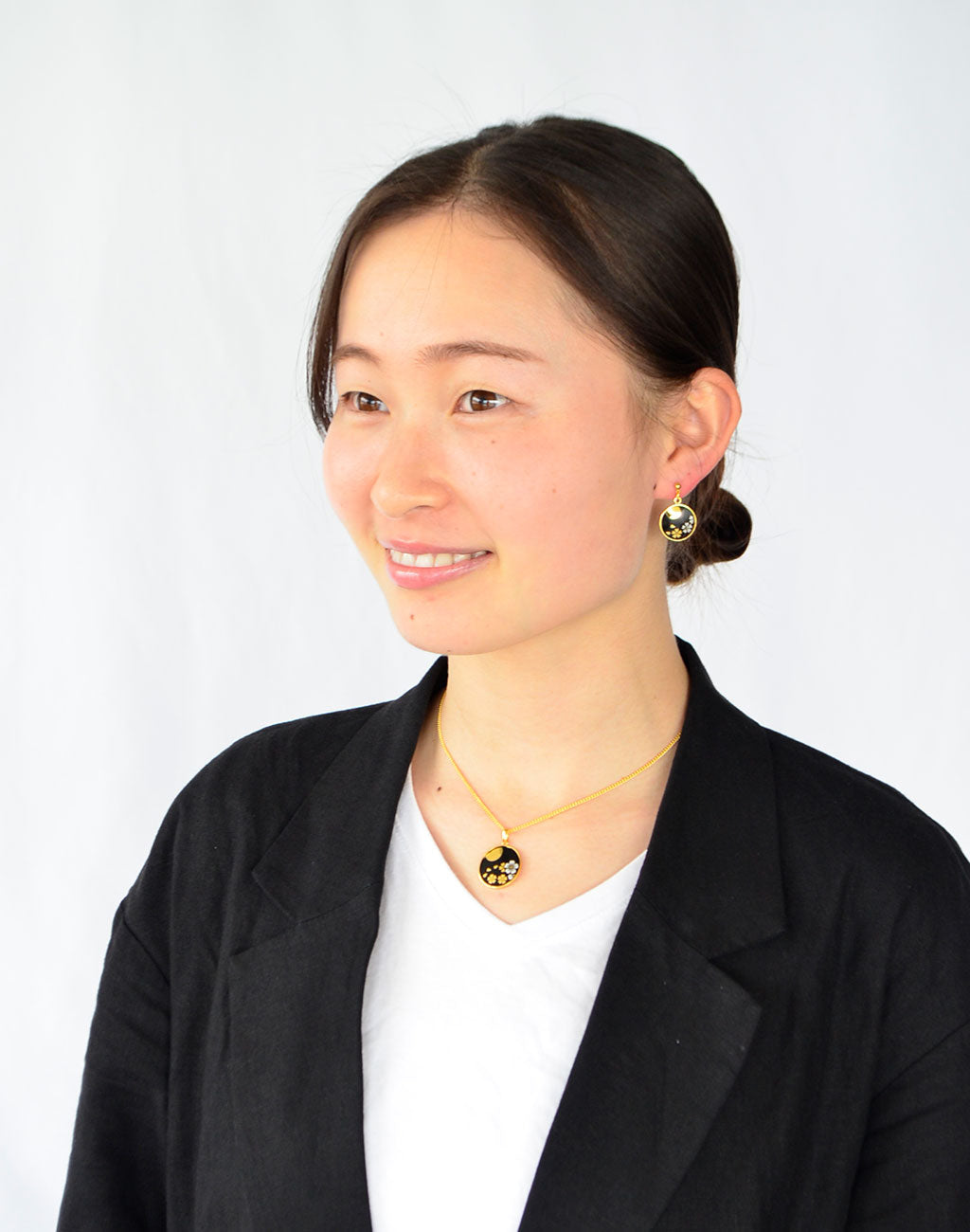 Kyoto Damascene Dangling Earrings "Weeping Cherry Blossoms"– Diameter: 1.6 cm