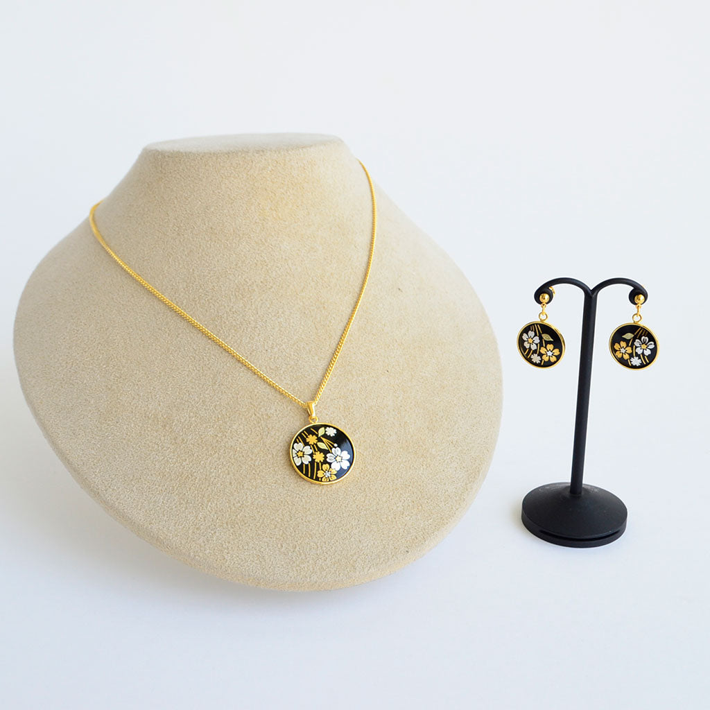 Kyoto Damascene Dangling Earrings "Weeping Cherry Blossoms"– Diameter: 1.6 cm