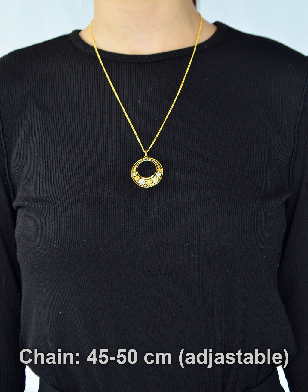 Kyoto Damascene Open Circle Pendant Fully Covered With Cherry Blossoms – Diameter: 3 cm