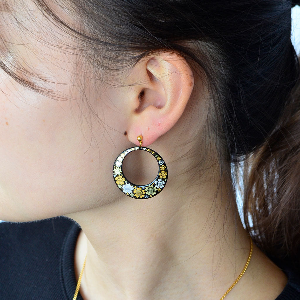 Kyoto Damascene Open Circle Earrings Fully Covered With Cherry Blossoms – Diameter: 3 cm