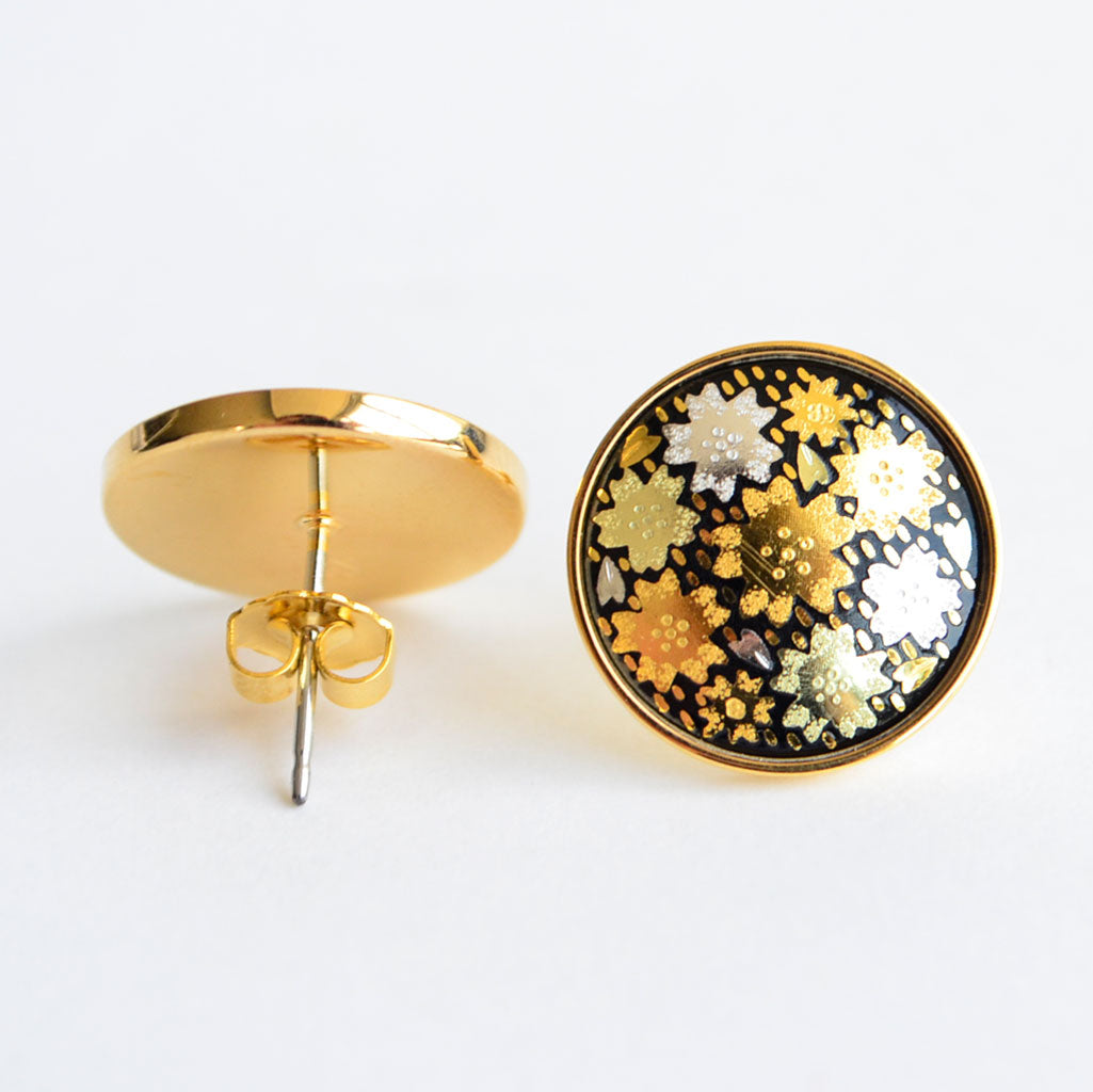 Kyoto Damascene Stud Earrings Fully Covered With Cherry Blossoms – Diameter: 1.6 cm