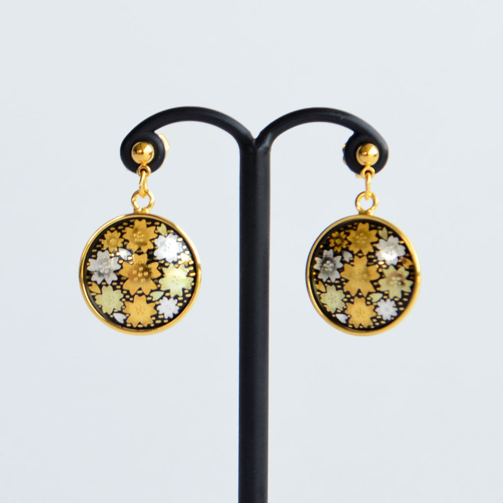 Kyoto Damascene Dungling Earrings Fully Covered With Cherry Blossoms – Diameter: 1.6 cm