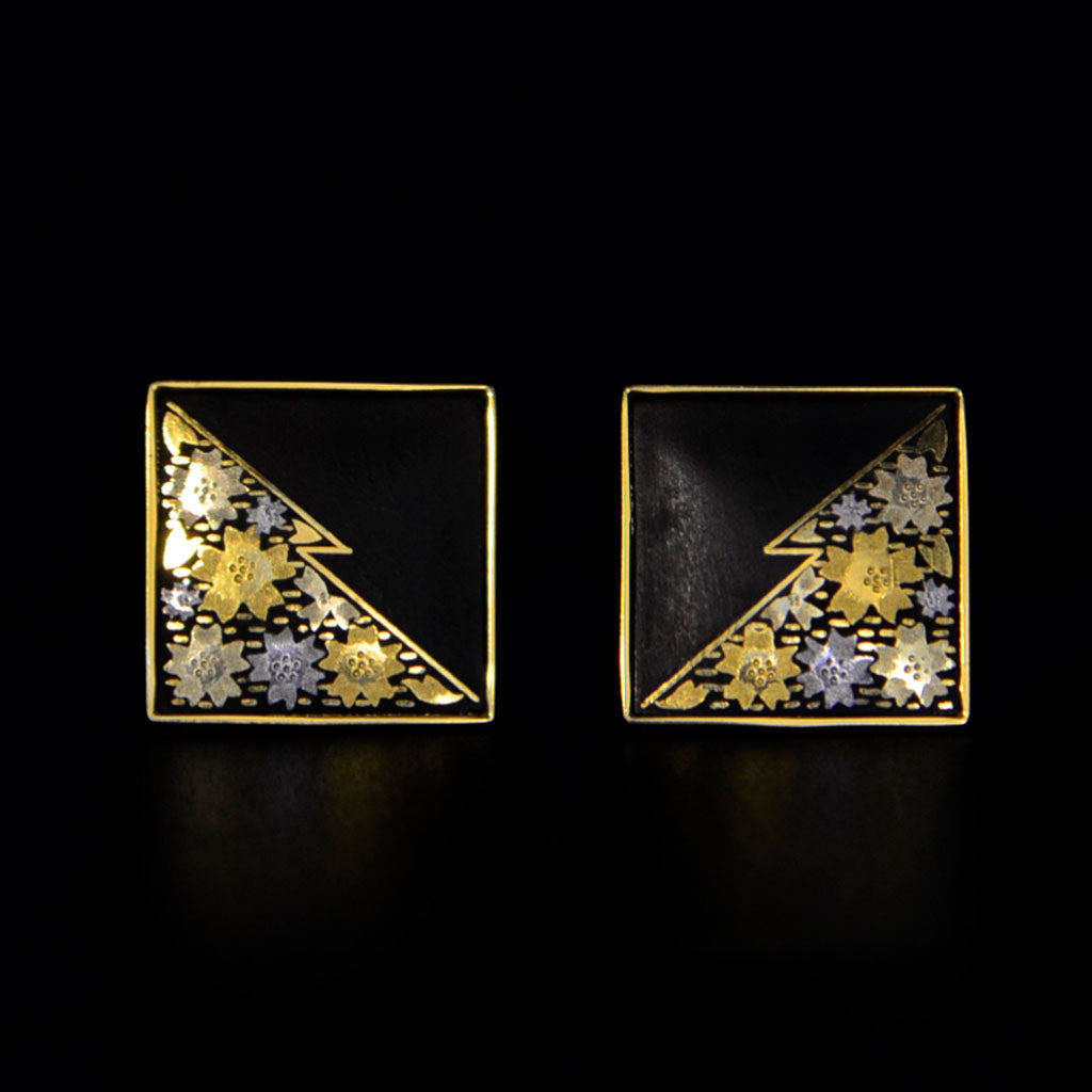 Kyoto Damascene Cufflinks Fully Covered With Cherry Blossoms Half Black – Size : 1.8×1.8 cm