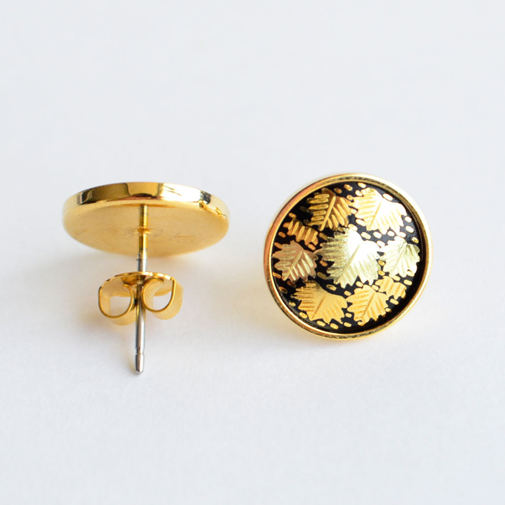 Kyoto Damascene Stud Earrings Fully Covered With Ivy – Diameter: 1.2 cm