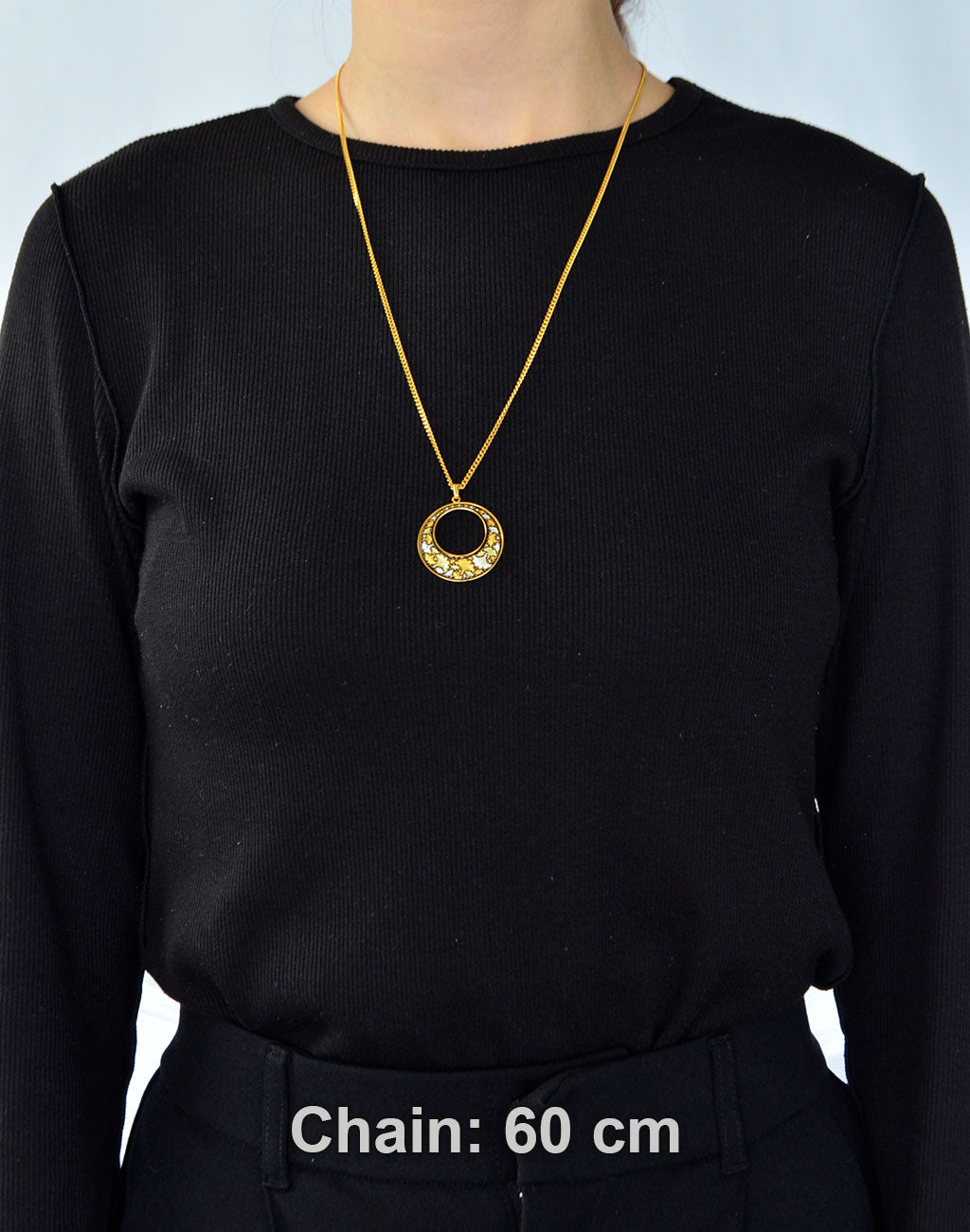 Kyoto Damascene Open Circle Pendant Fully Covered With Ginkgo Leaves – Diameter: 3 cm