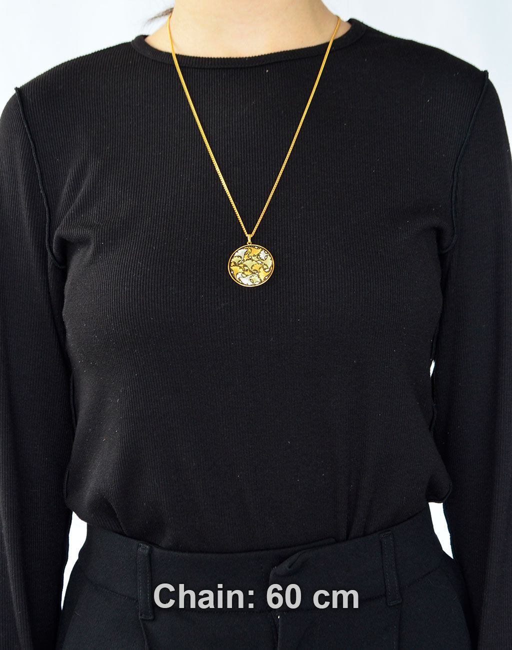 Kyoto Damascene Pendant Fully Covered With Ginkgo Leaves – Diameter: 3 cm