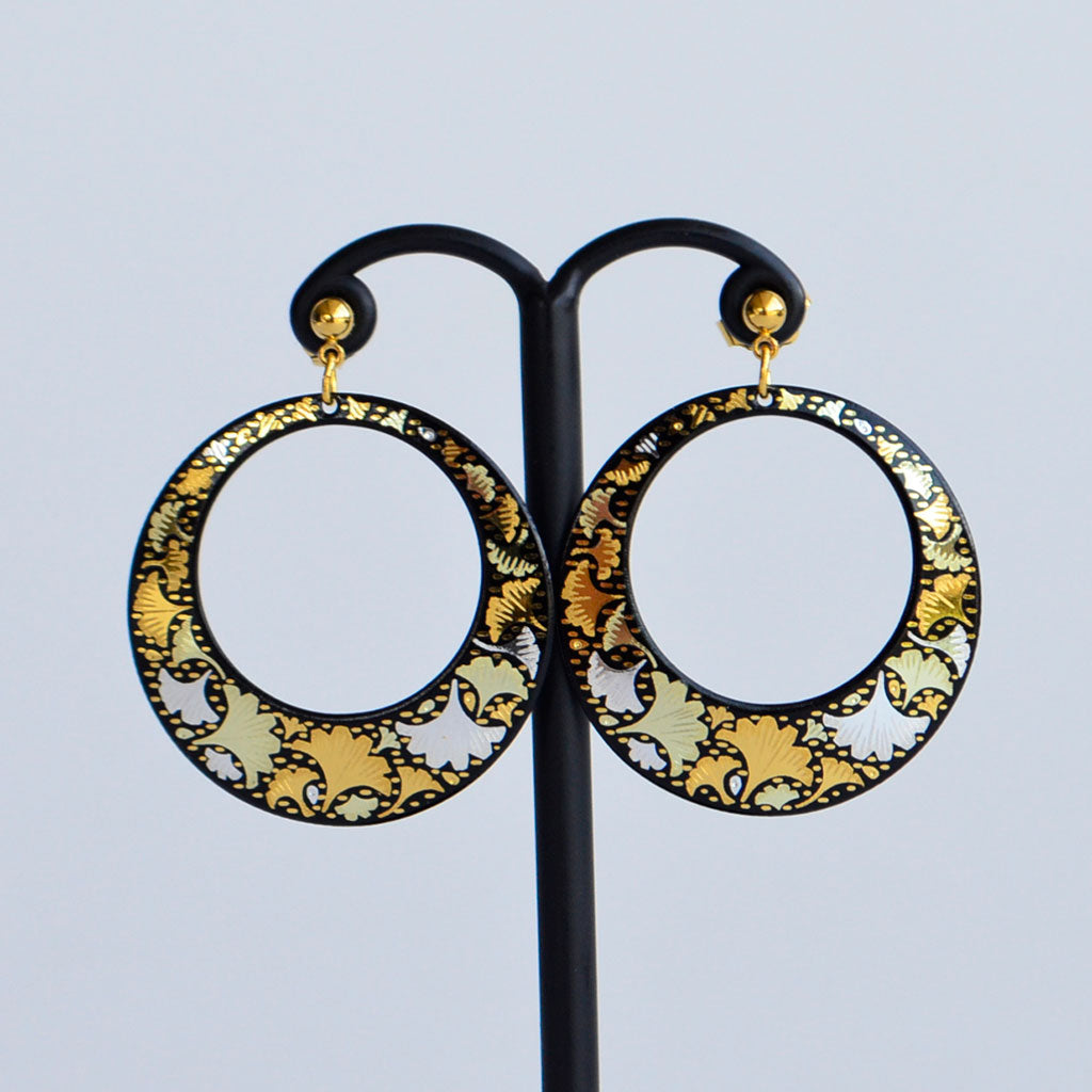 Kyoto Damascene Open Circle Earrings Fully Covered With Ginkgo Leaves – Diameter: 3 cm