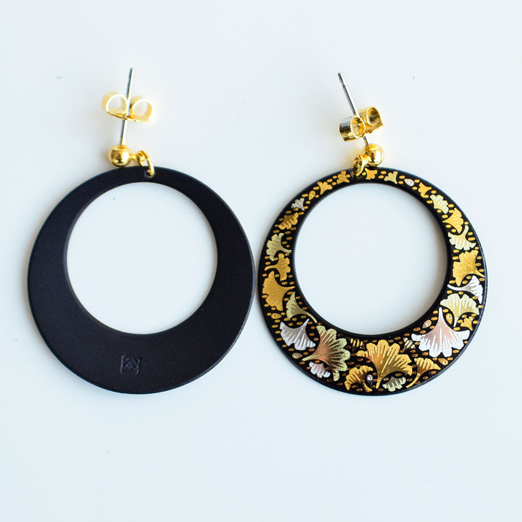 Kyoto Damascene Open Circle Earrings Fully Covered With Ginkgo Leaves – Diameter: 3 cm