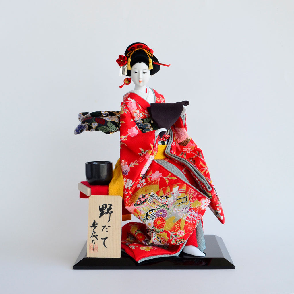 Japanese Doll "Tea ceremony outdoors" Size 10 / 1139