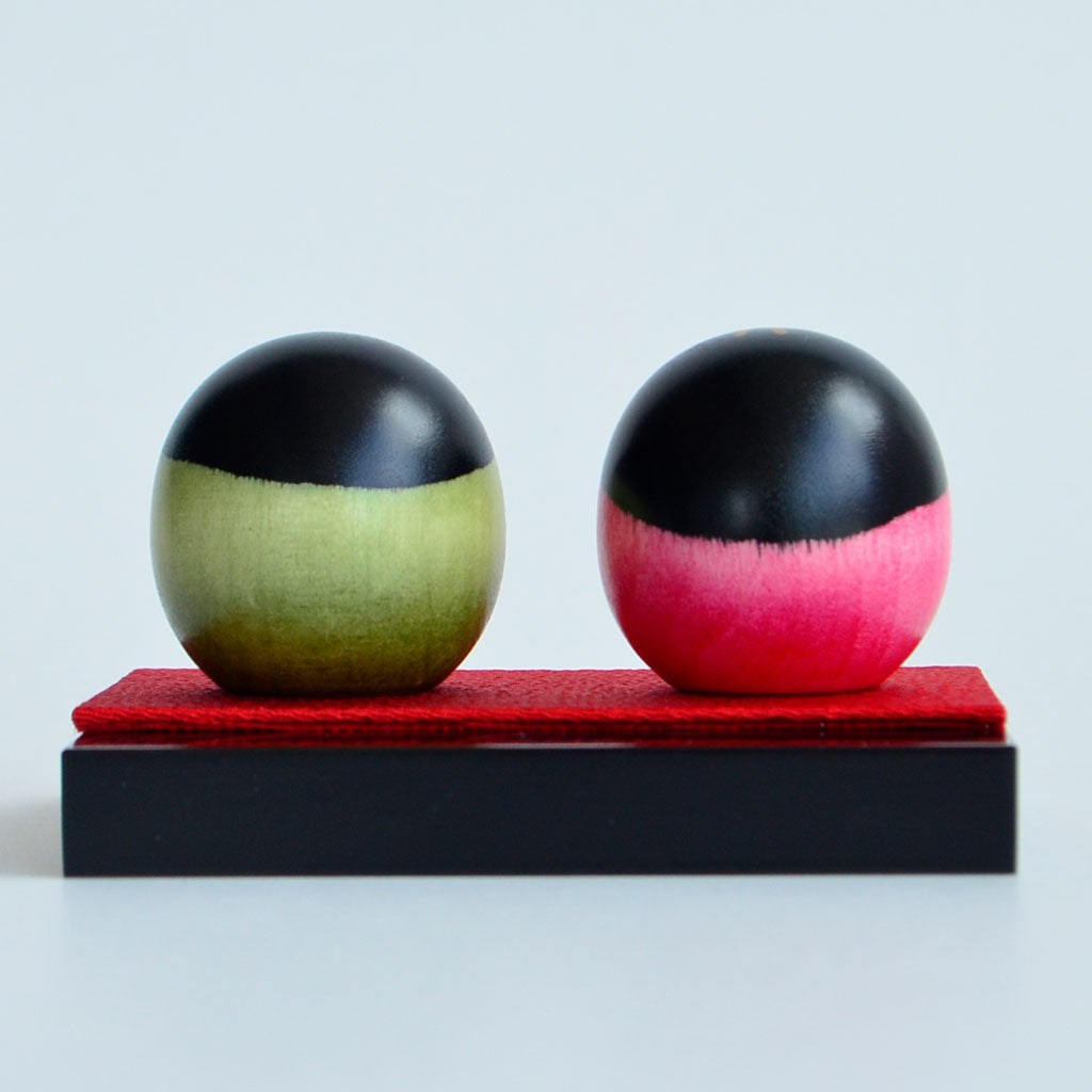 Kokeshi doll ”Happy Hina doll”