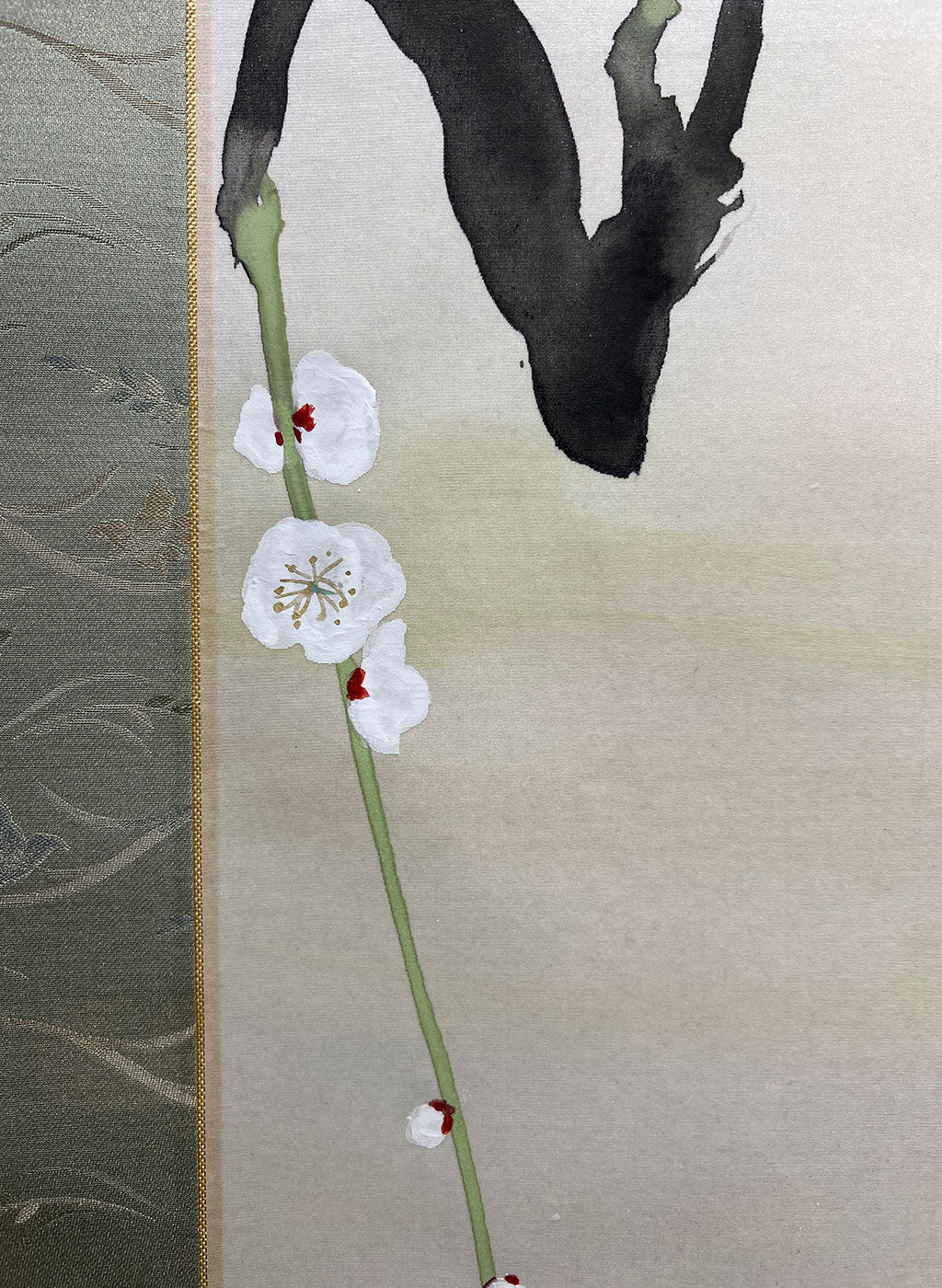 Japanese Hanging Scroll Kakejiku Painted by Shinji Kouno ”Red and White Plum Blossoms” (OKJ 104)