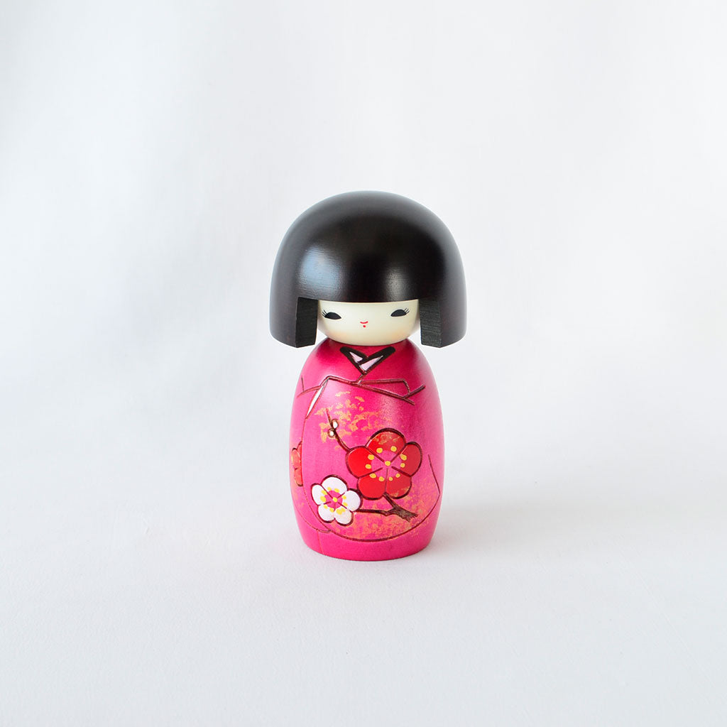 Kokeshi Doll "Okappa-san (Bob Haircut Girl)"