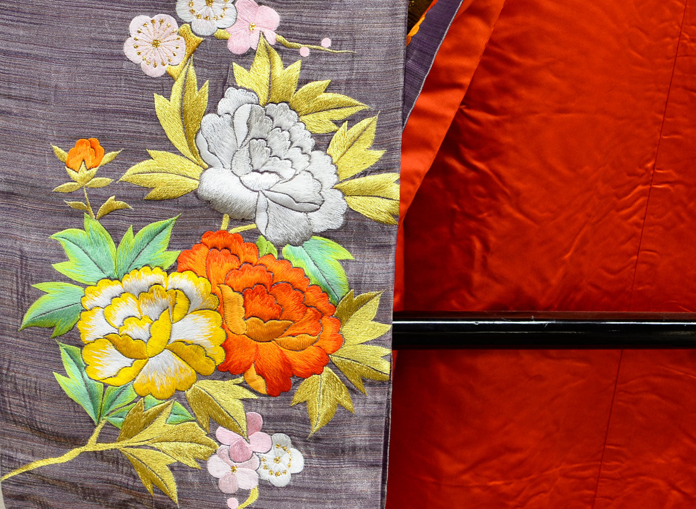 Uchikake Wedding Kimono 500 "Purple with Phoenix, Cranes & Mandarin Ducks" (Vintage)