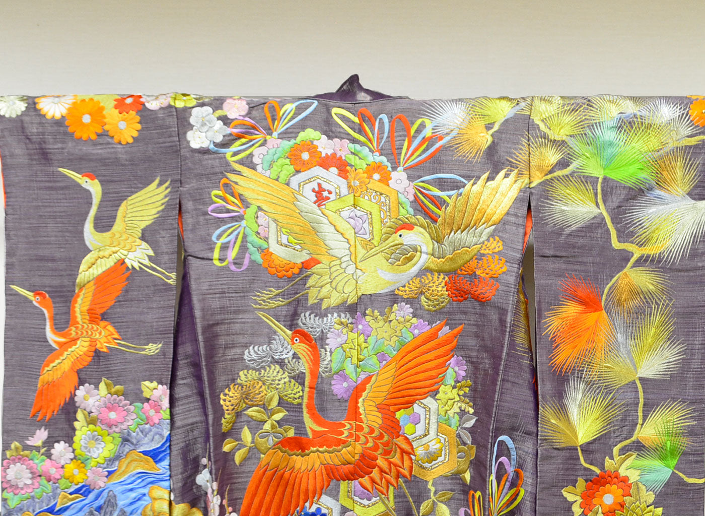 Uchikake Wedding Kimono 500 "Purple with Phoenix, Cranes & Mandarin Ducks" (Vintage)