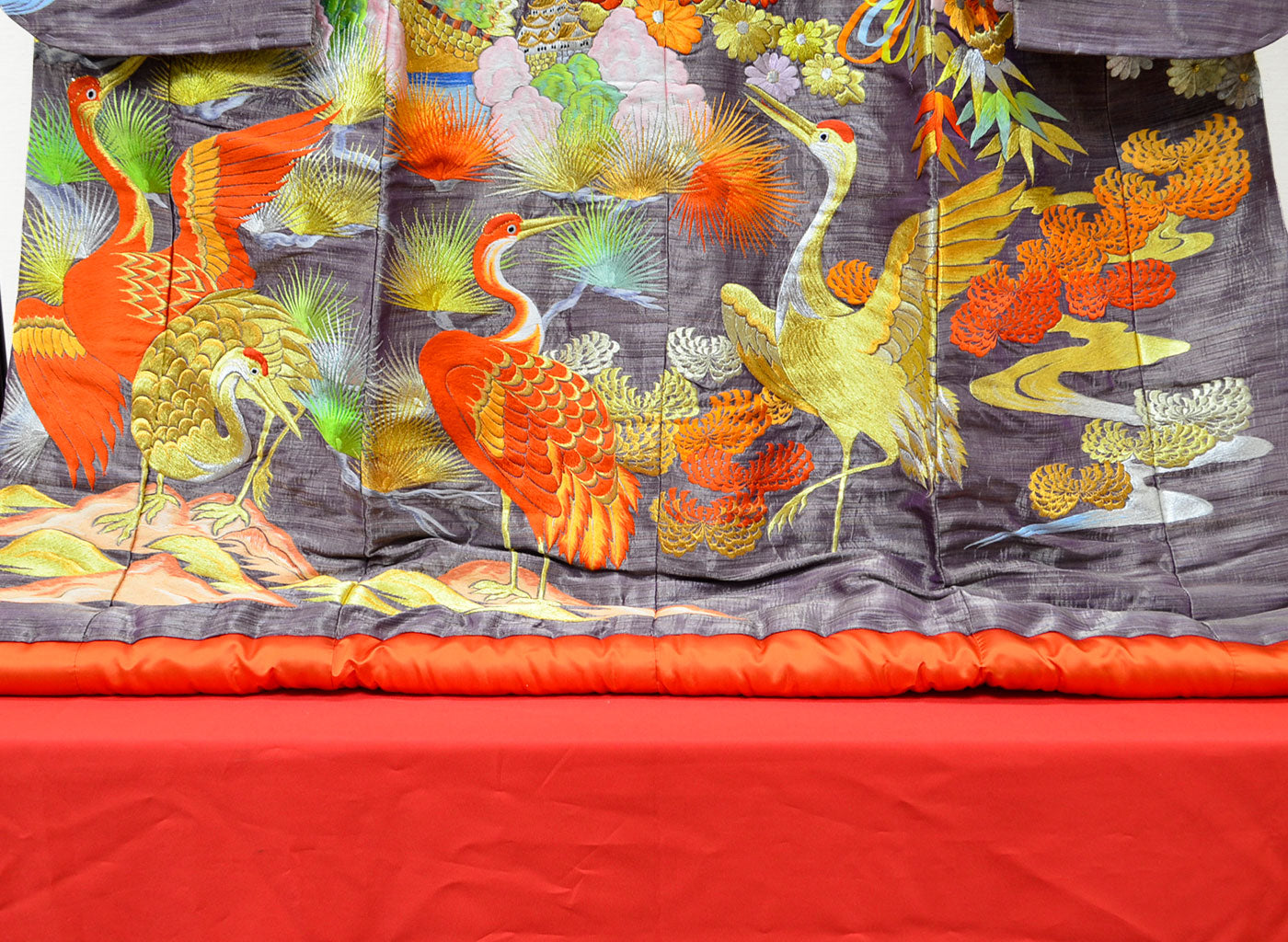 Uchikake Wedding Kimono 500 "Purple with Phoenix, Cranes & Mandarin Ducks" (Vintage)