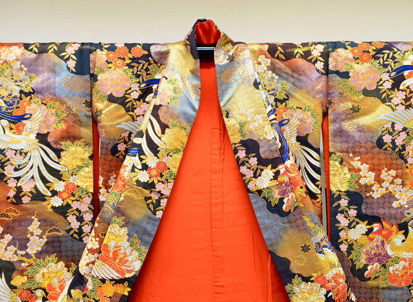 Uchikake Wedding Kimono 600 "Navy with Phoenix, Sakura & Gold Shippo Motifs" (Vintage)