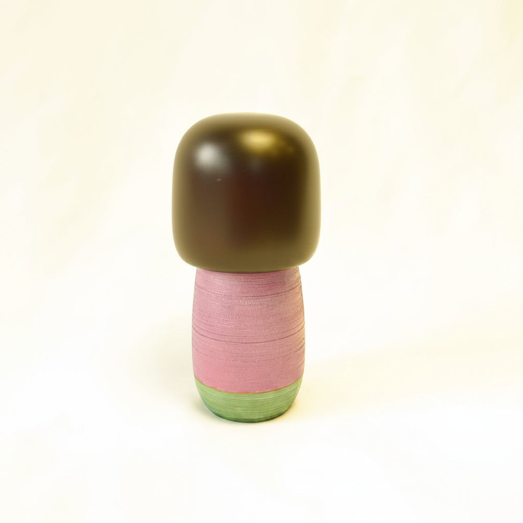 Kokeshi doll "Yosooi (Dressed up)"