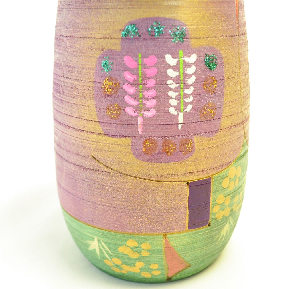 Kokeshi doll "Yosooi (Dressed up)"