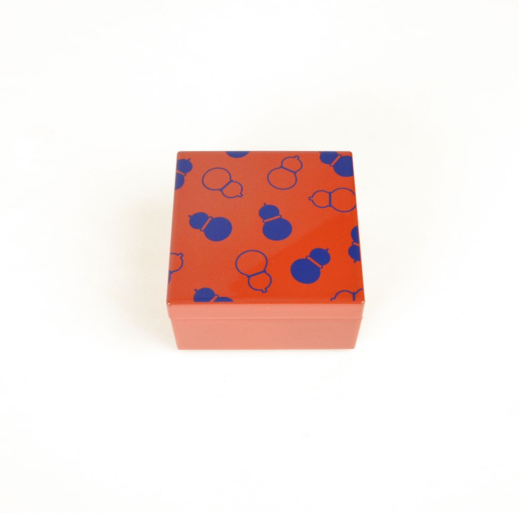 Lacquerware Small Box "Hyoutan (Gourd)"●