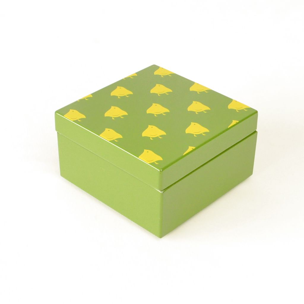 Lacquerware Small Box "Chidori (Plover)"●