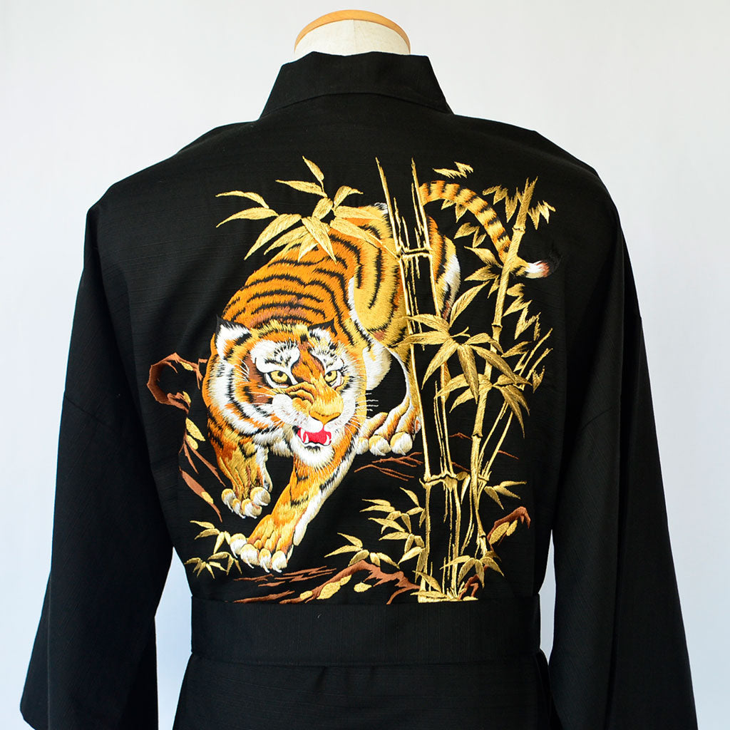 Japanese Kimono Men’s Cotton Knee-length "Tiger" Embroidery