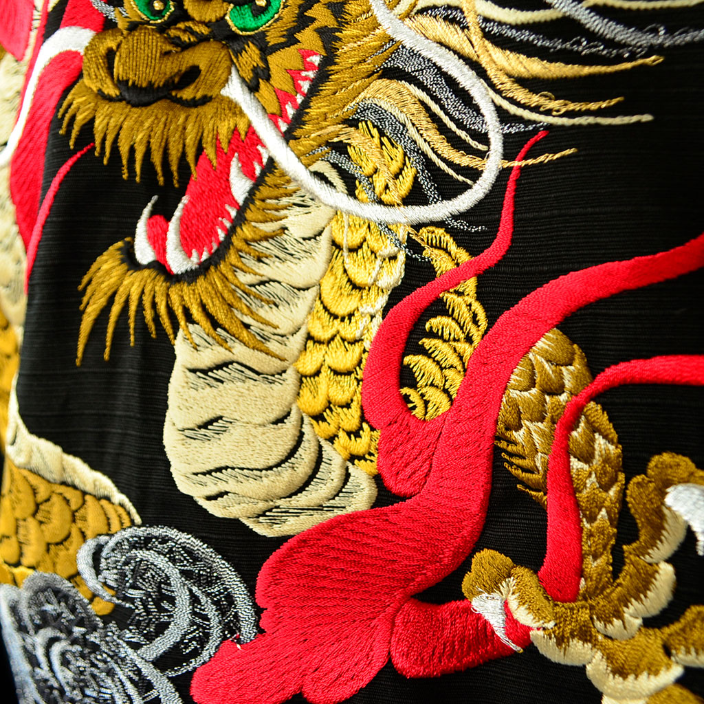 Japanese Kimono Men’s Cotton Knee-length "Clouds and Dragons" Embroidery