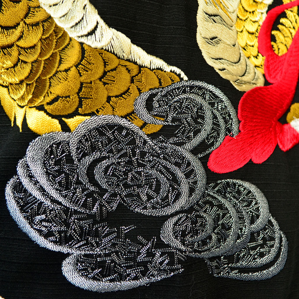 Japanese Kimono Men’s Cotton Knee-length "Clouds and Dragons" Embroidery