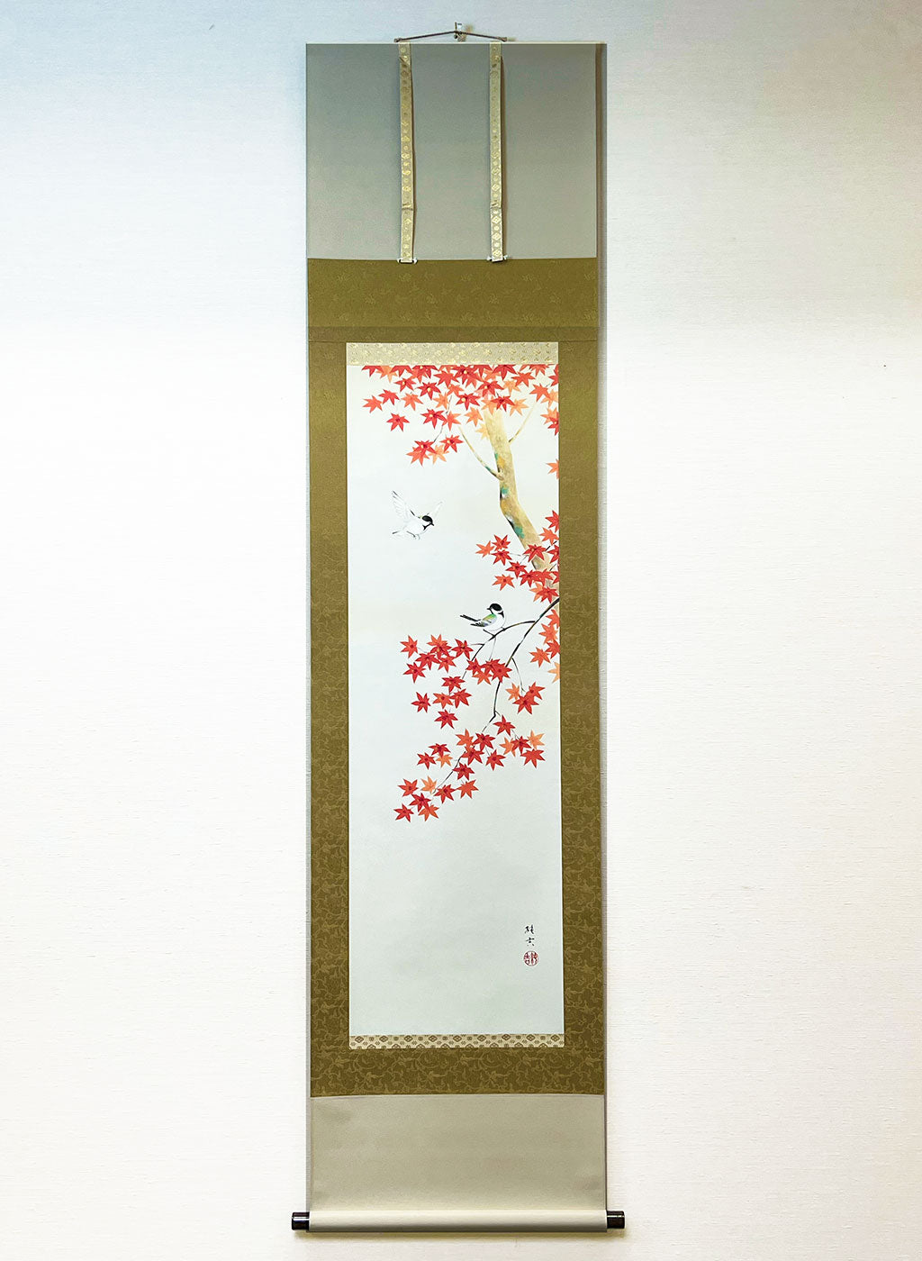 Japanese Hanging Scroll Kakejiku Junkichi Satoh "Autumn Leaves with Little Birds"