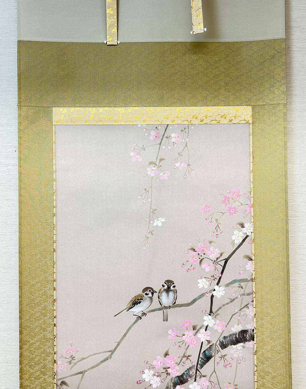 Japanese Hanging Scroll Kakejiku Shizuka Hojo ”Cherry Blossoms with Little Birds”
