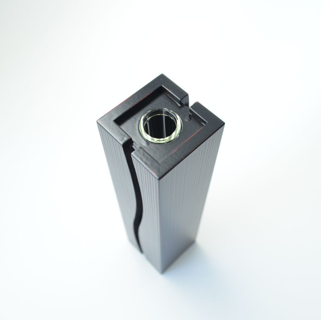 Lacquerware Flower Vase "Akebono"●