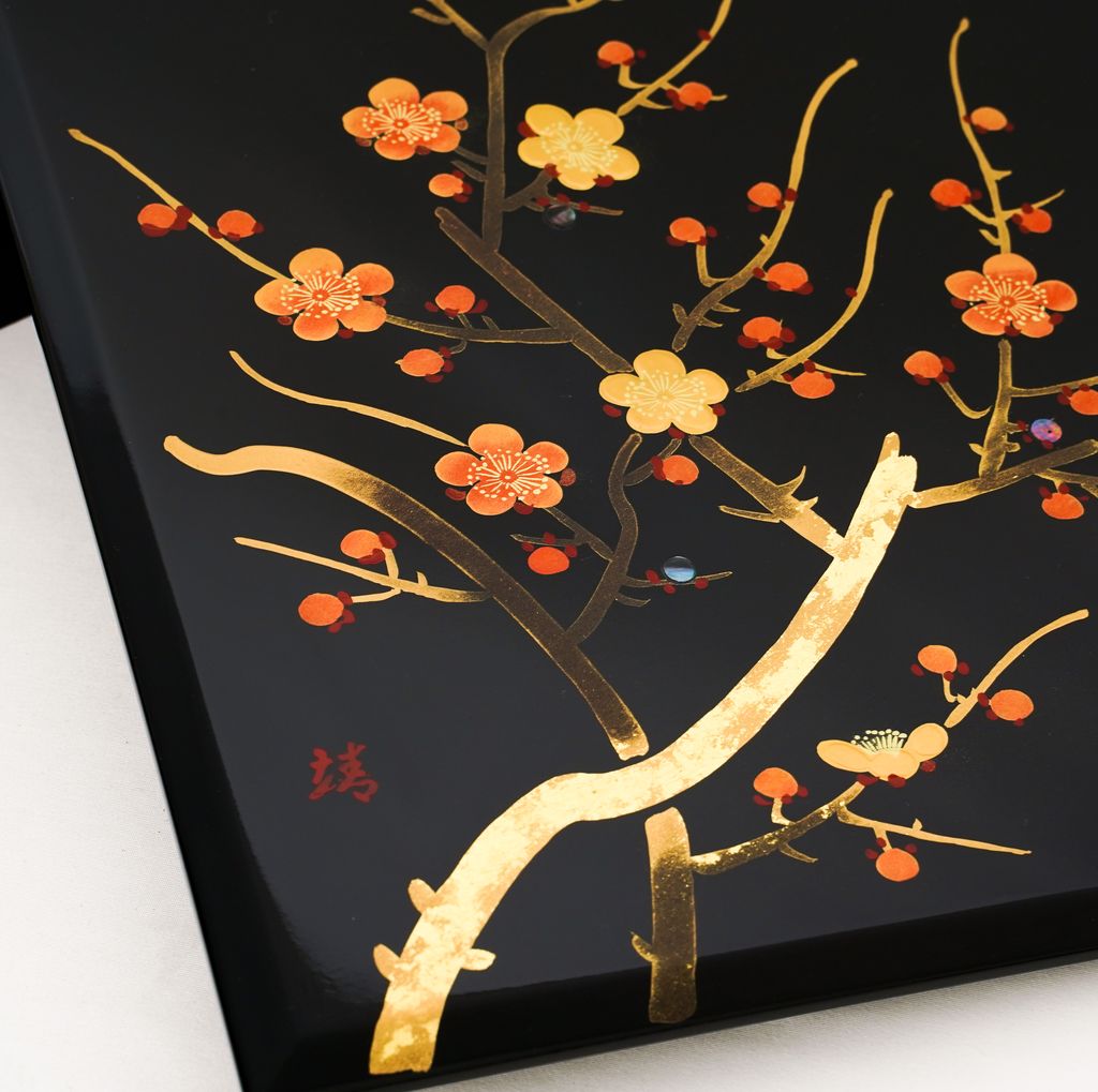 Lacquerware Box "Plum blossoms" Size 11.0 Ko-bai