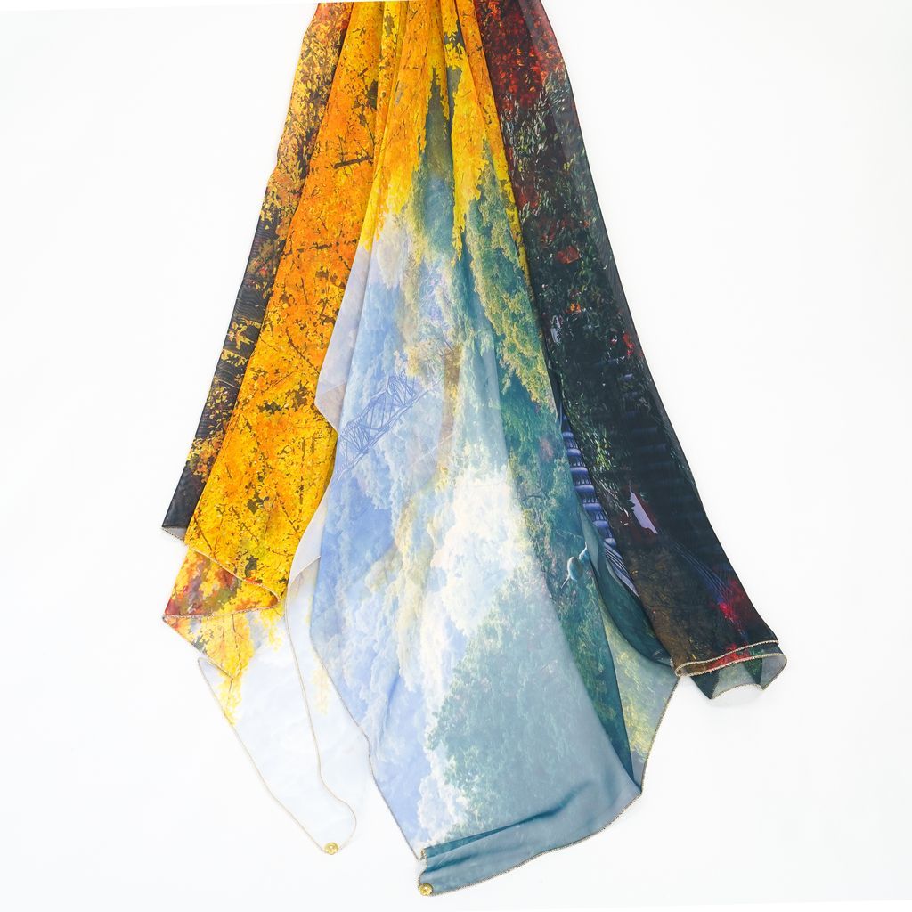 Scarf by Photographer Mizuno Katsuhiko●