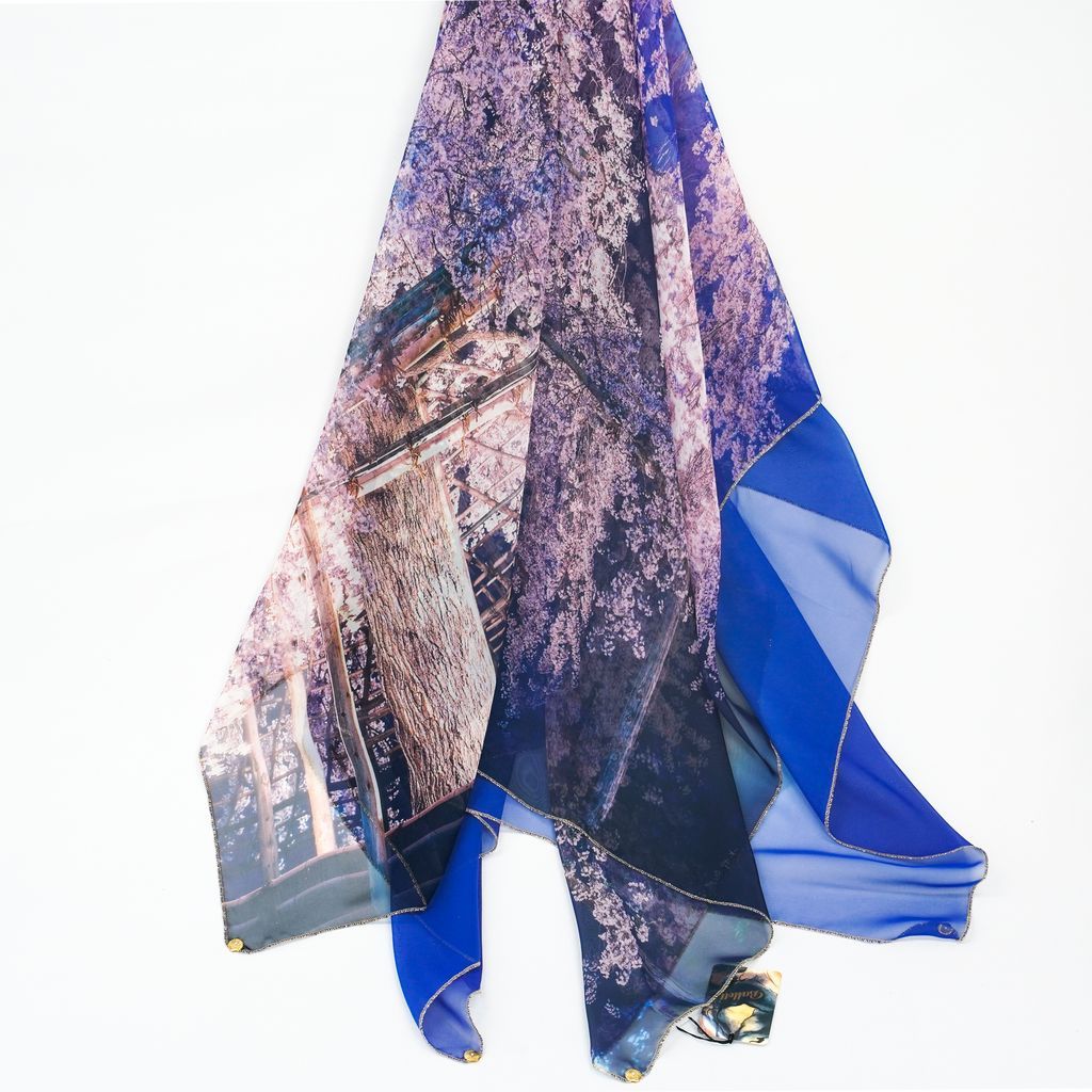 Scarf by Photographer Mizuno Katsuhiko●