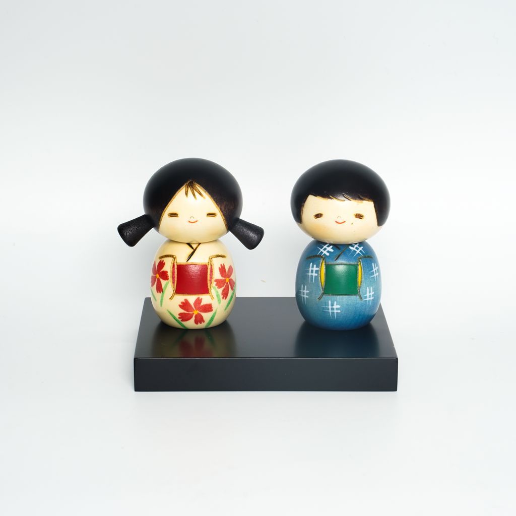 Kokeshi doll "Nakayoshi set(Besties)"