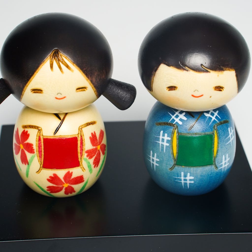 Kokeshi doll "Nakayoshi set(Besties)"