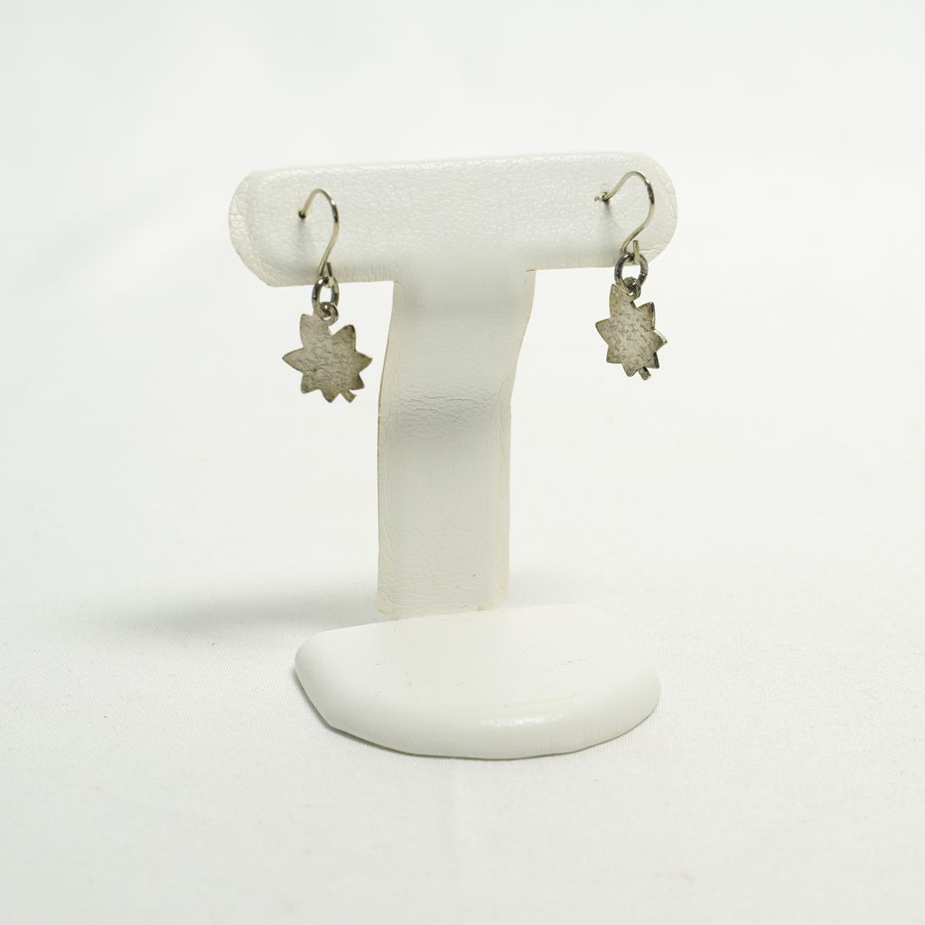 Pure Silver Pierced Earrings “Floweret Motif”