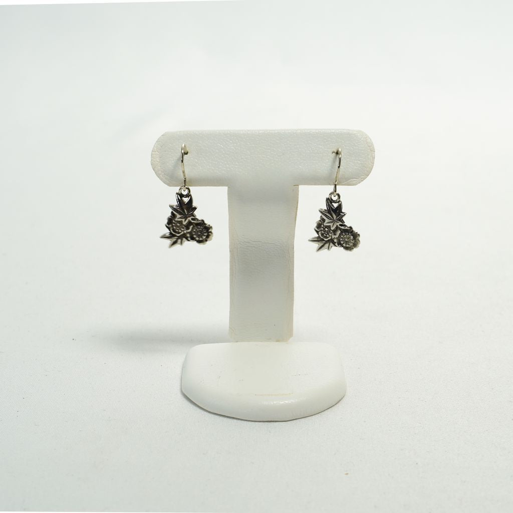 Pure Silver Pierced Earrings “Auspicious Motif”