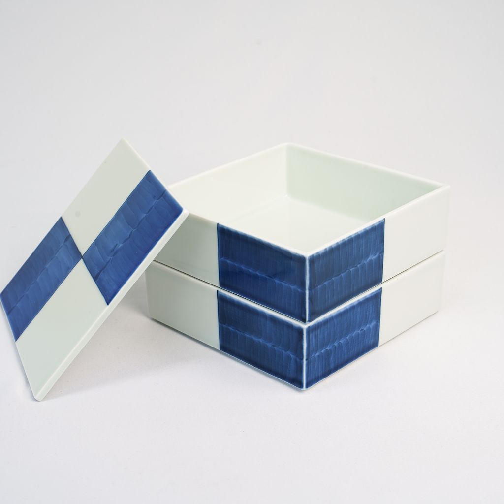 Hasami Ware Two-layered Stacking Box "Ichimatsu"
