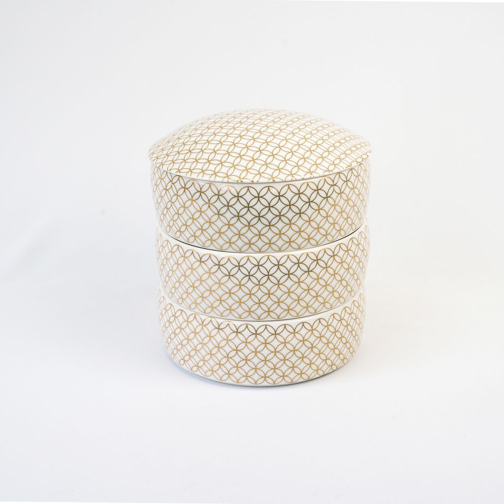 Arita Ware Three-layered Stacking Box "Gilded Shippou"